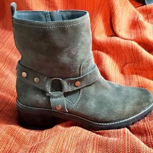 Naturlizer Tess Bootie-Dark Gray Suede